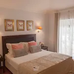 Casa Senhoras Rainhas - - By Unlock 4* אובידוס