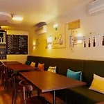 Casa Senhoras Rainhas - - By Unlock Otel