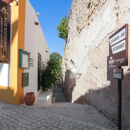 Hotel Casa Senhoras Rainhas - Castelo De 4*